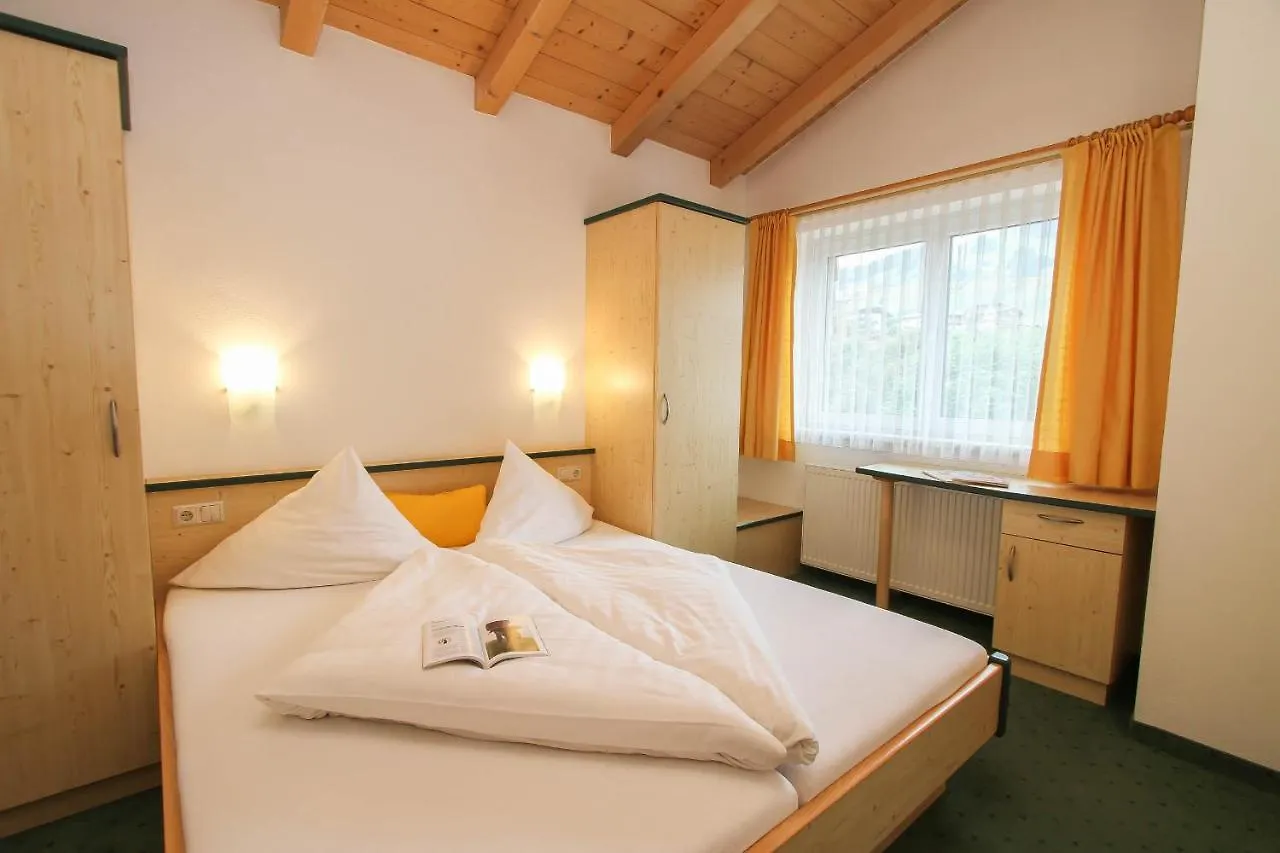 Landhotel Oberdanner Saalbach-Hinterglemm 3*,  Austria